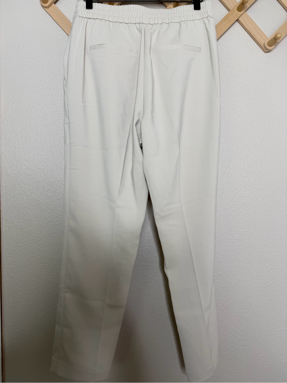 NWT Quince Stretch Crepe Ankle Pants Sand Sz 10 - Picture 8 of 10